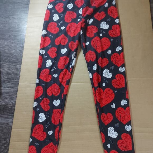 Love and Kisses Legging Bundle Set Size M Tomato Girl Rocker Valentine's Day - Picture 2 of 13